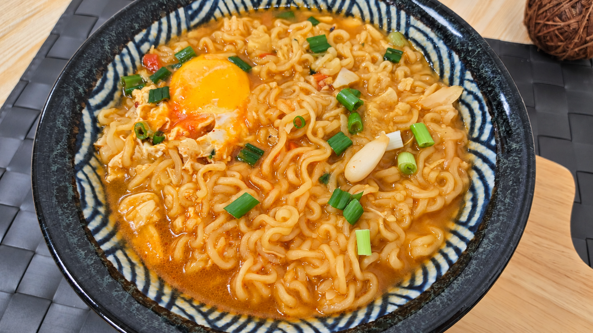 「烤大蒜泡麵」